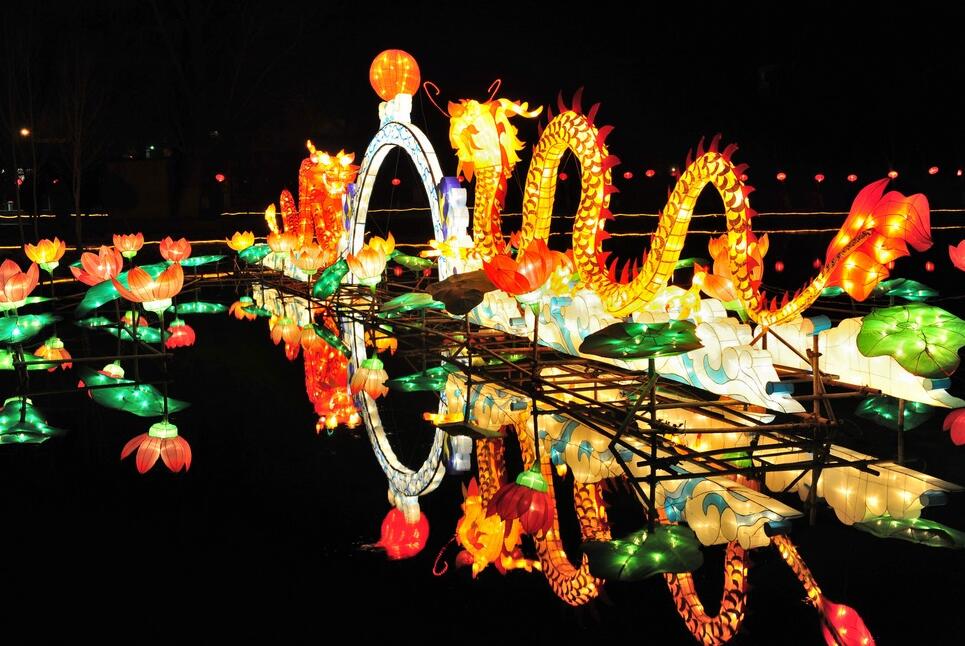 山东花灯的分色大型花灯制作裱糊 山东花灯的分色大型花灯制作裱糊